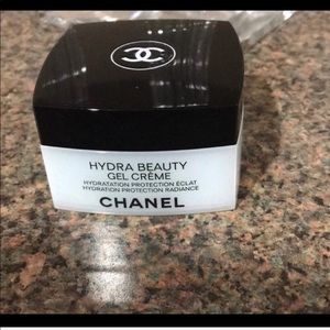 1 Chanel hydra jar